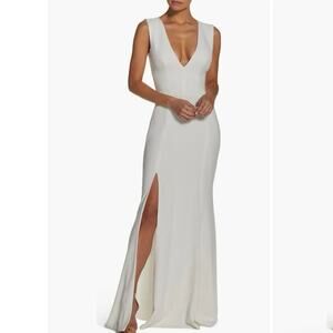 Dress the Population Sandra Plunge Crepe Trumpet Gown off white size Xxs